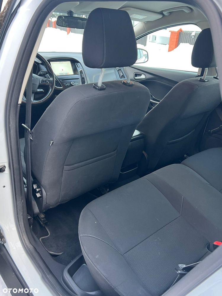 Ford Focus 2.0 EcoBlue STart-Stopp-System ACTIVE - 36