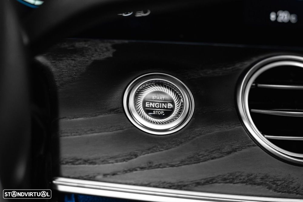 Mercedes-Benz E 300 de AMG Line - 24