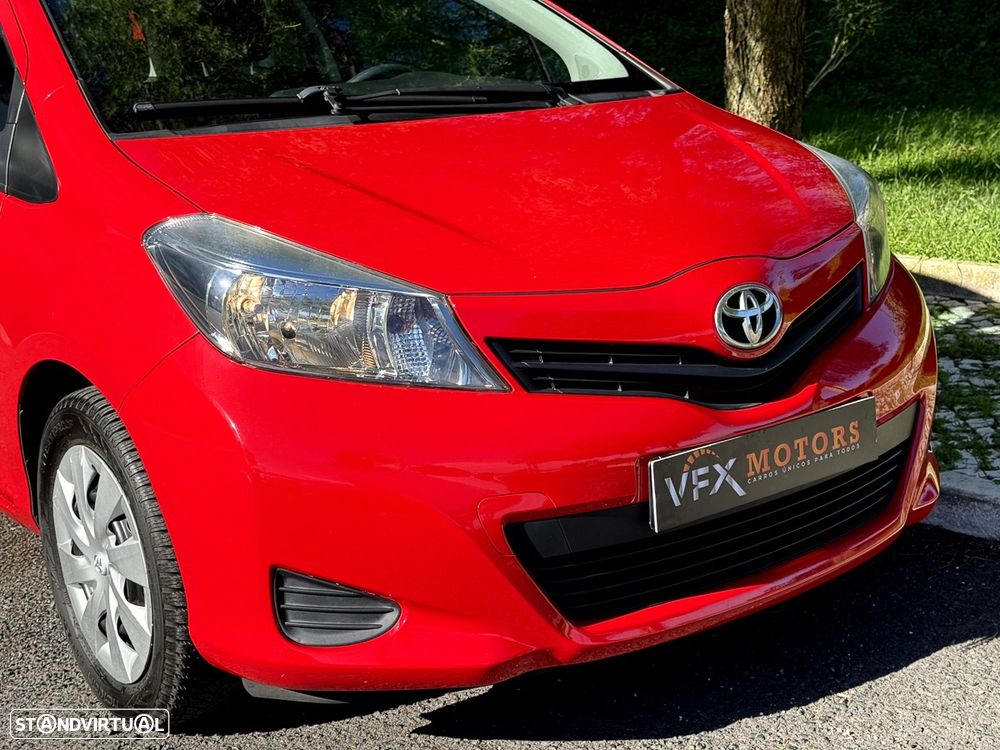 Toyota Yaris 1.0 VVT-i High Pack+NAVI - 12