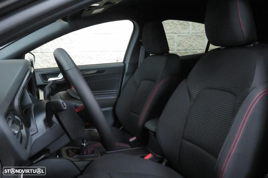 Ford Focus 1.0 EcoBoost MHEV ST-Line X - 8