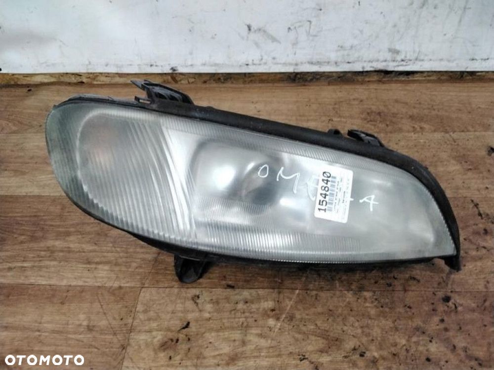 opel omega lampa przód prawa xenon - 1