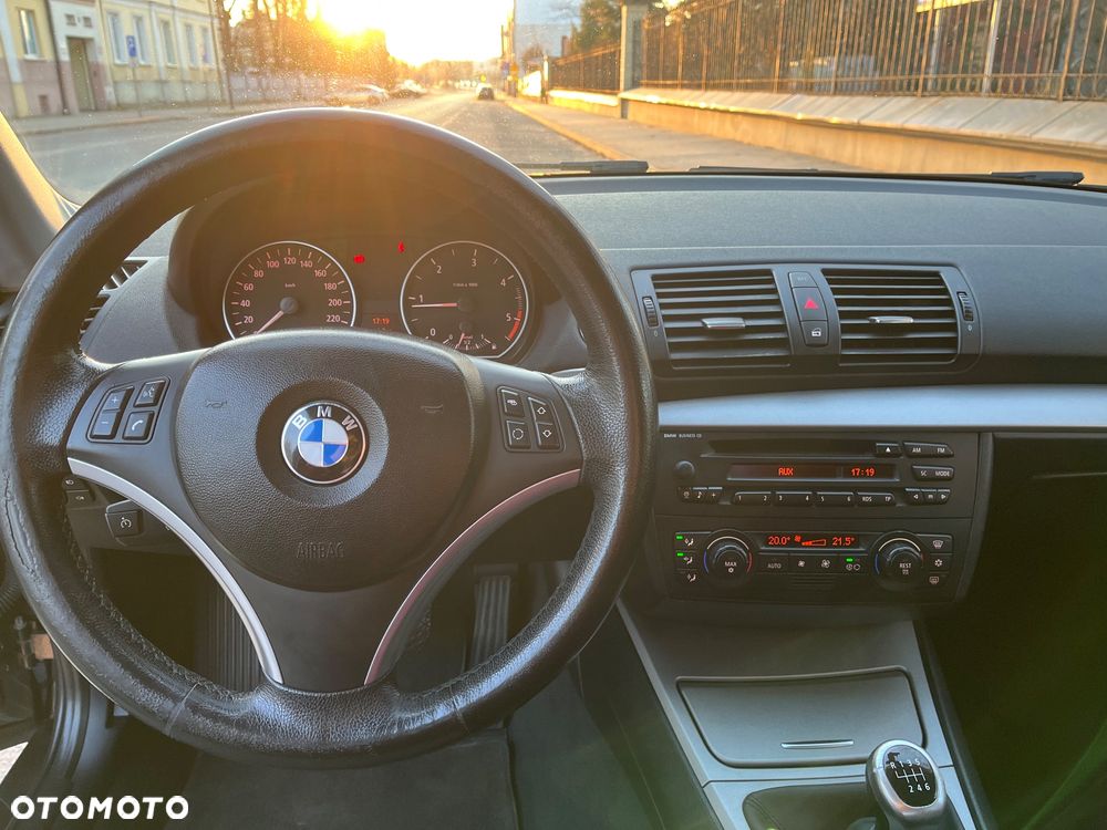 BMW Seria 1 - 28