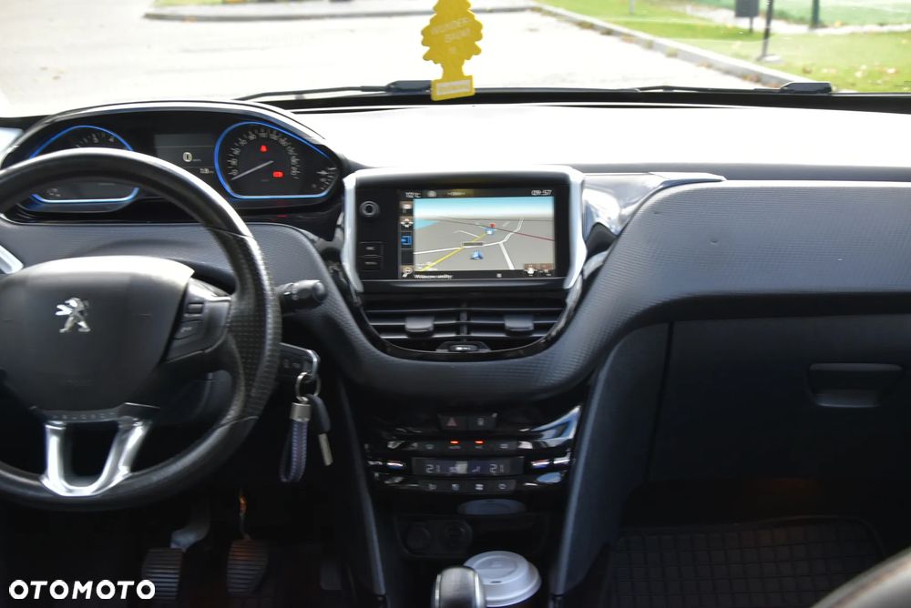 Peugeot 2008 PureTech 110 Stop&Start Crossway - 17