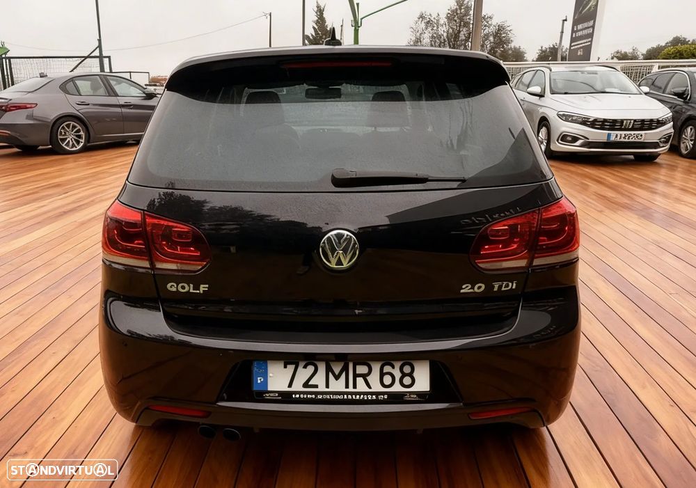 VW Golf 2.0 TDI Highline DSG - 9