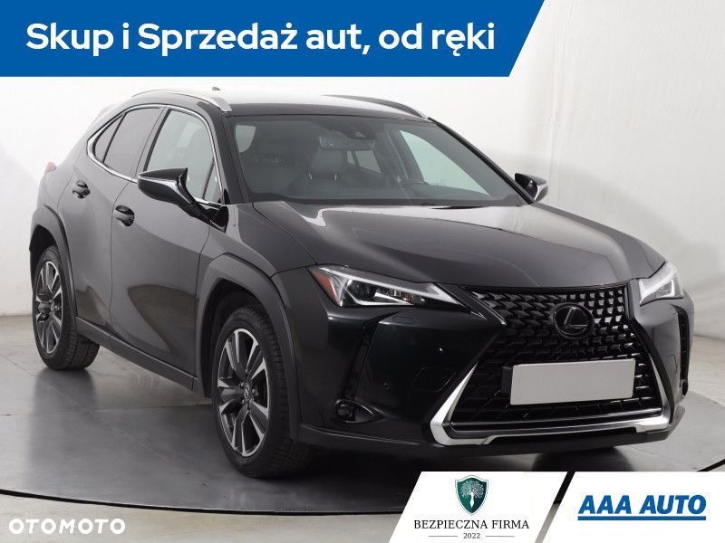 Lexus UX - 3