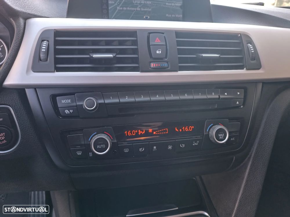 BMW 318 d Sport Line - 20