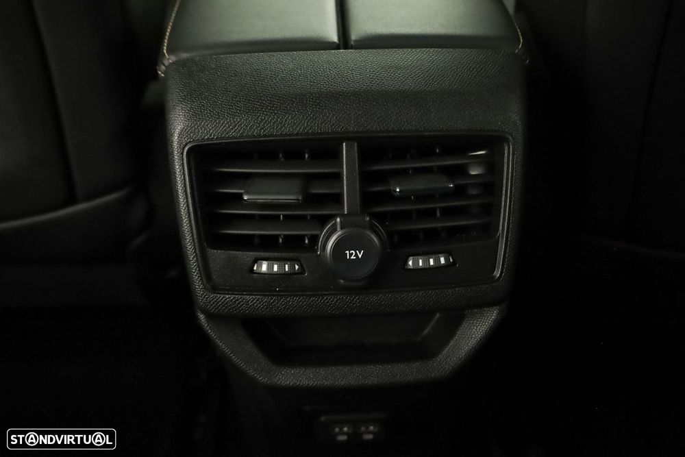 Peugeot 3008 1.2 PureTech GT EAT8 - 23