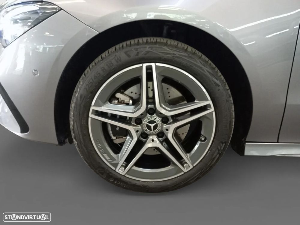 Mercedes-Benz CLA 250 e AMG Line - 15