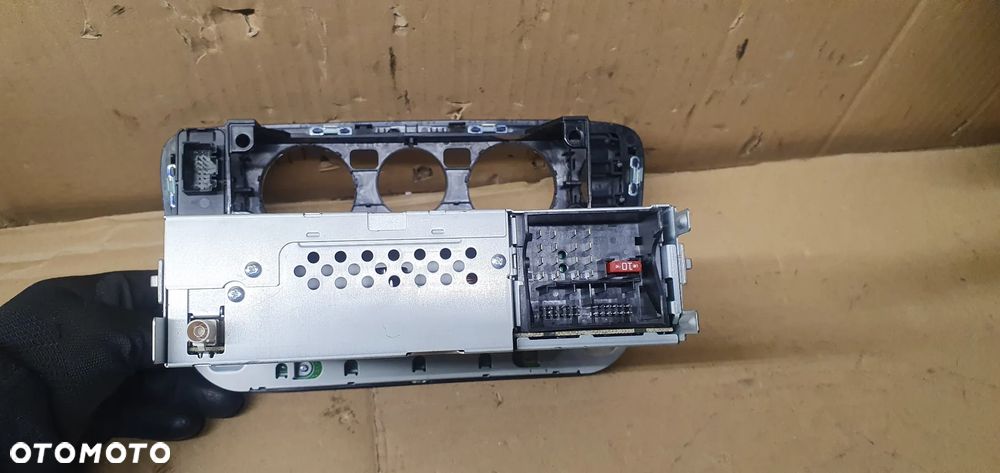 Radio radioodtwarzacz fabryczne VW UP 1S0035156B - 7