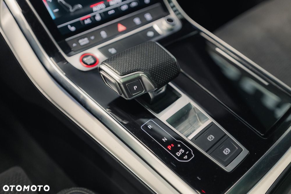 Audi SQ8 TFSI Quattro Tiptronic - 32