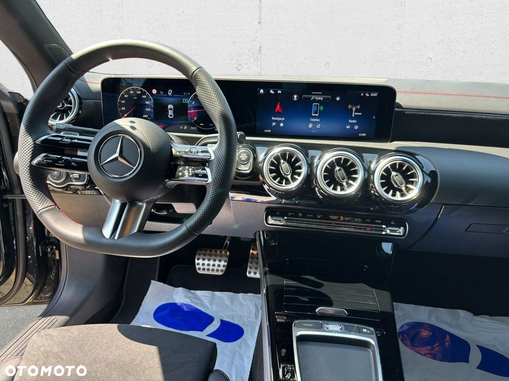 Mercedes-Benz CLA - 18
