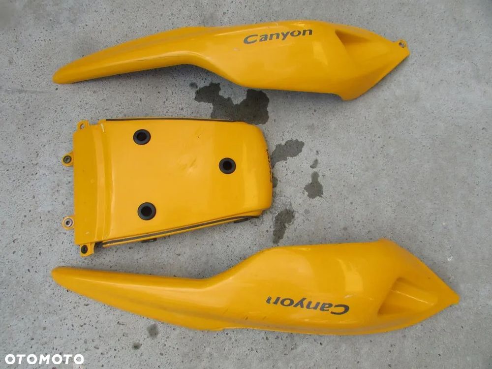 Cagiva Canyon 600 owiewka zadupek ogon - 1