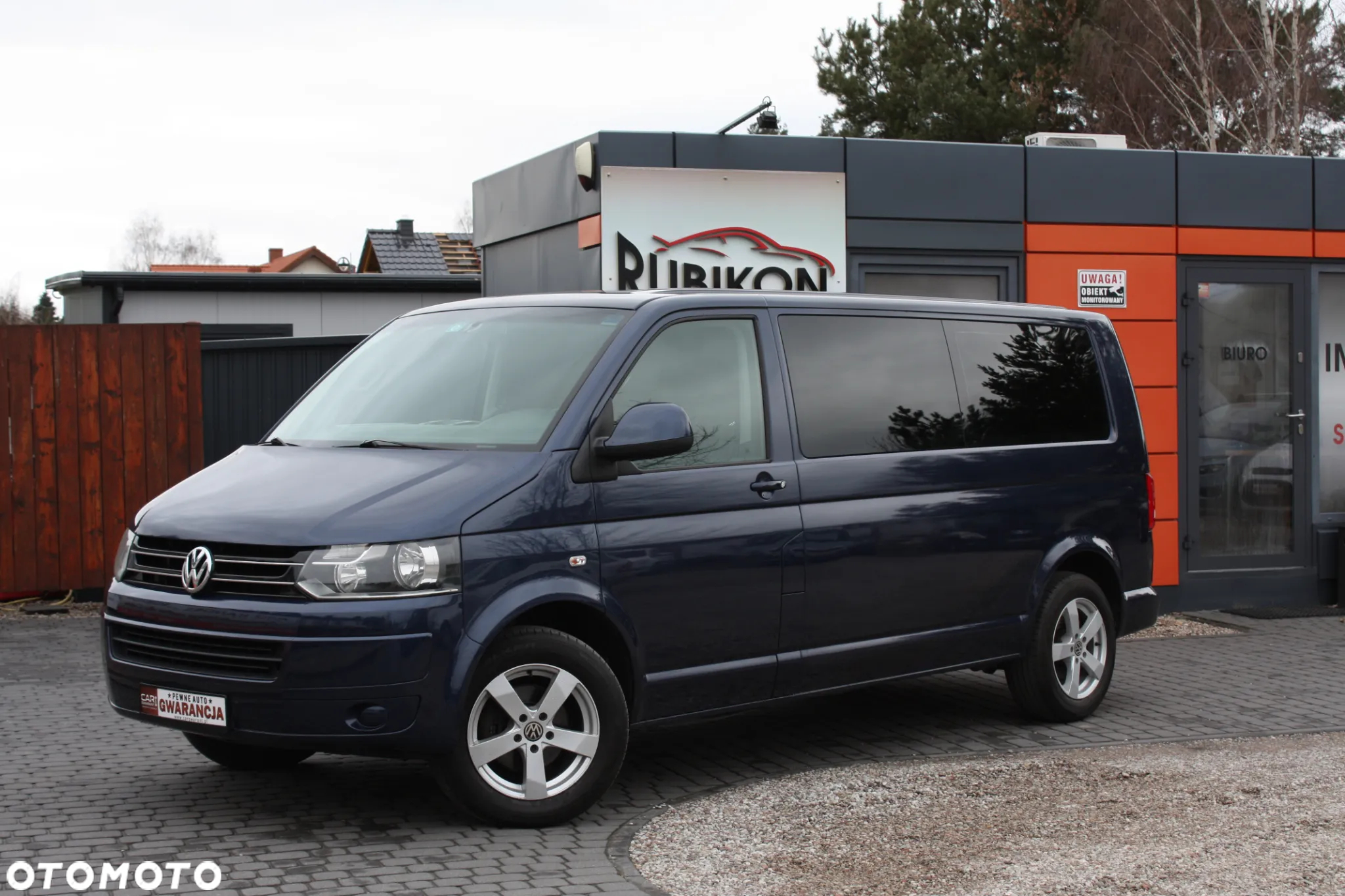 Volkswagen Caravelle - 9