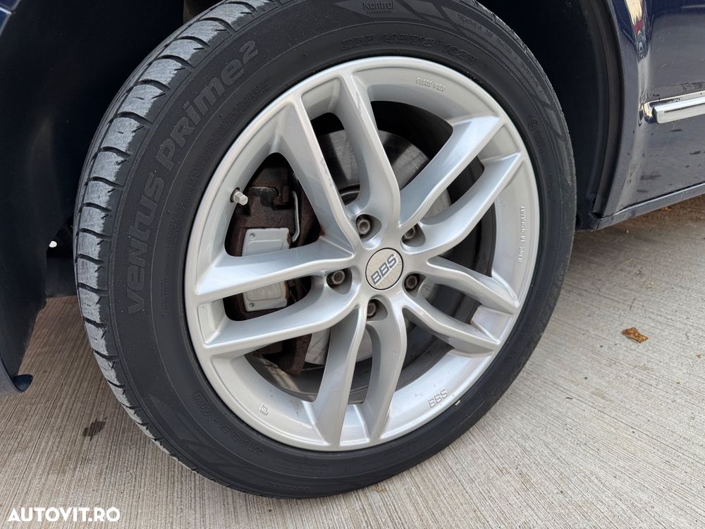 VOLKSWAGEN Multivan 2011 — imagine 15
