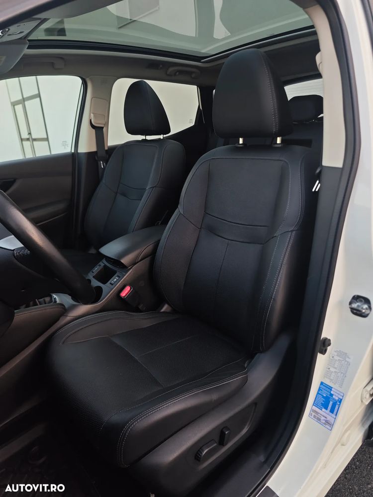 Nissan Qashqai 1.6 DCI TEKNA+ - 9