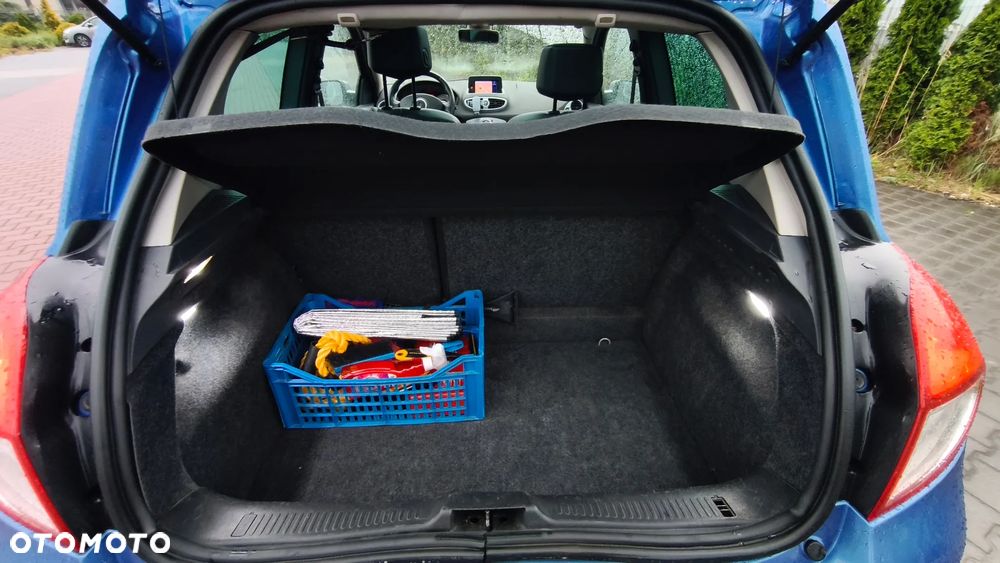 Renault Clio 1.6 16V GT - 9