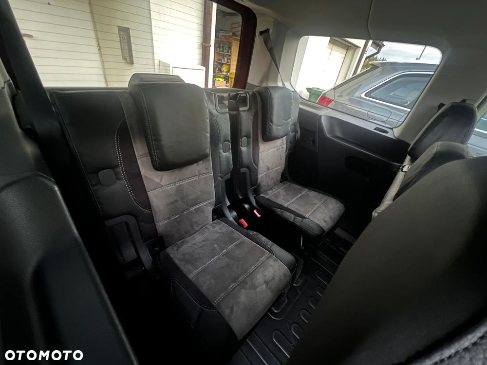 Ford Tourneo Connect - 11