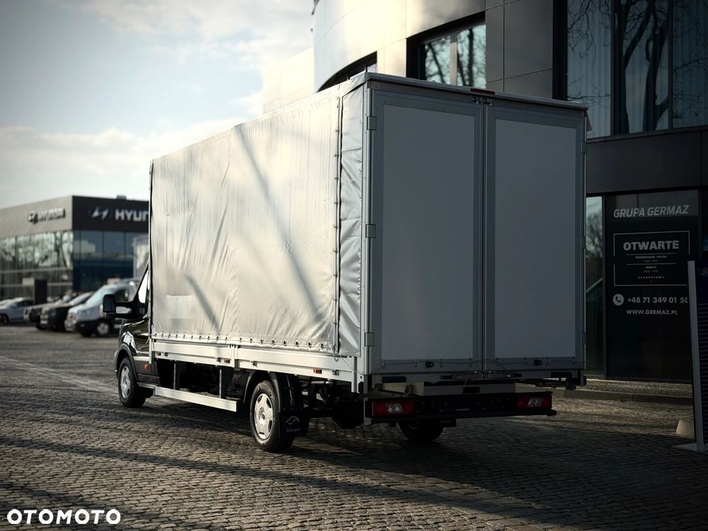 Ford Transit - 12