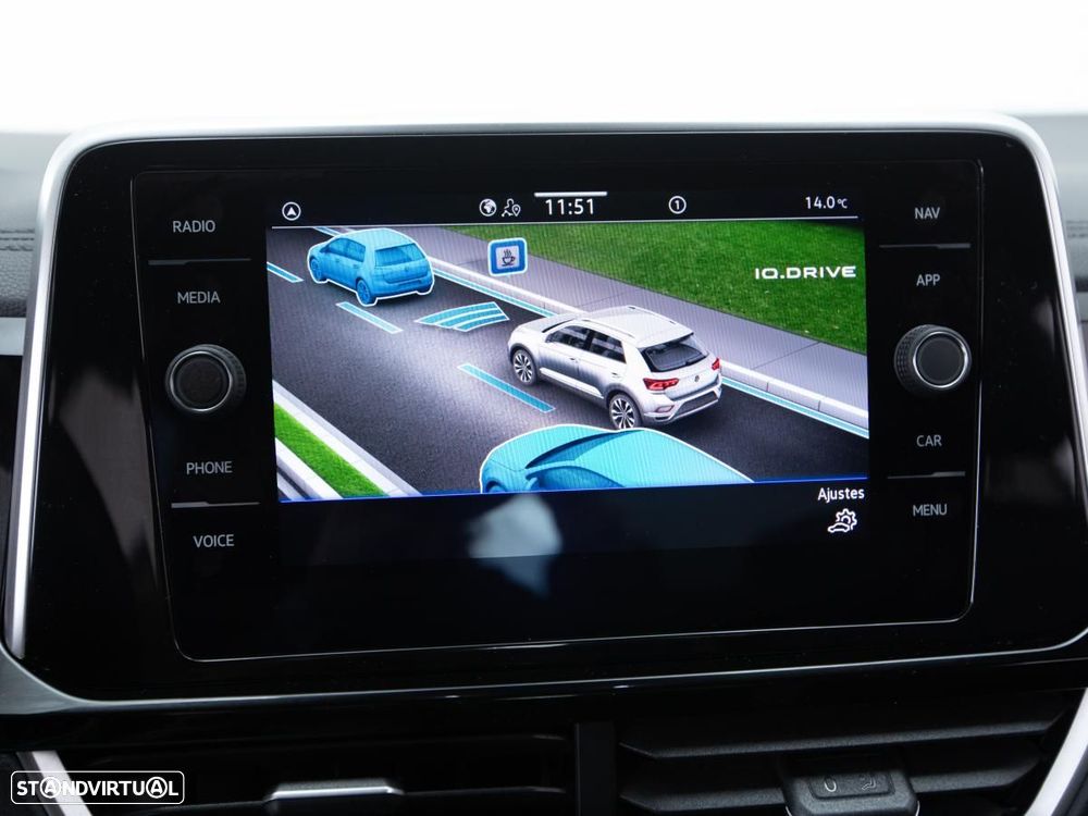 VW T-Roc 1.5 TSI R-Line DSG - 29