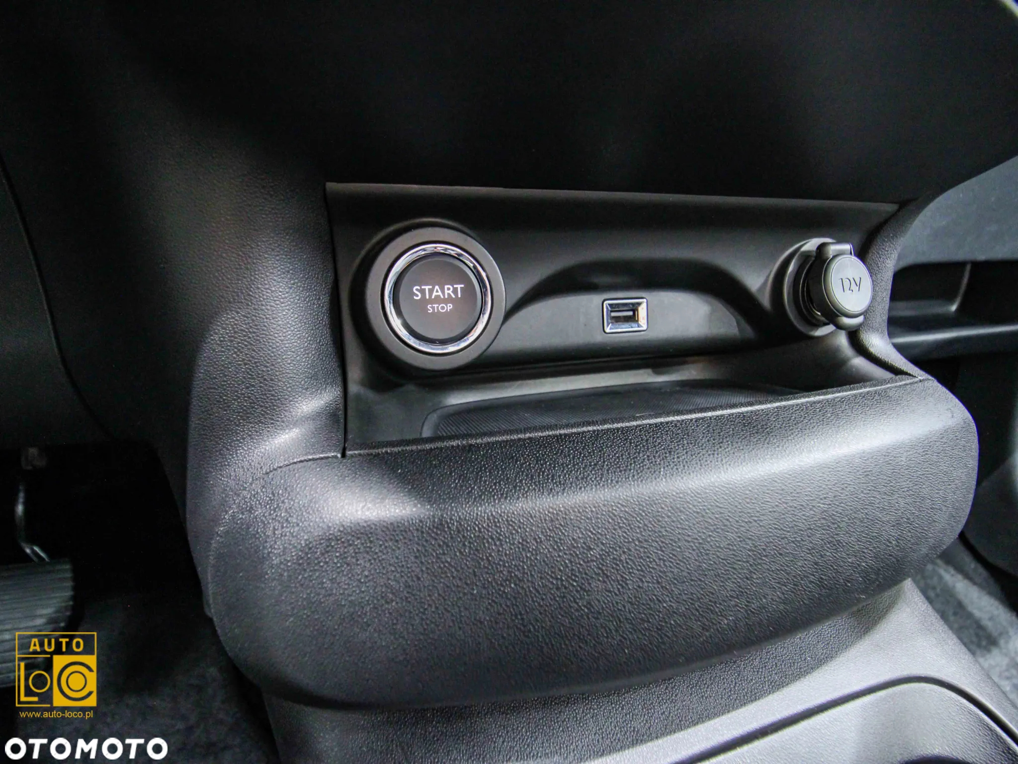 Citroën C4 Cactus 1.2 PureTech GPF Shine S&S - 31