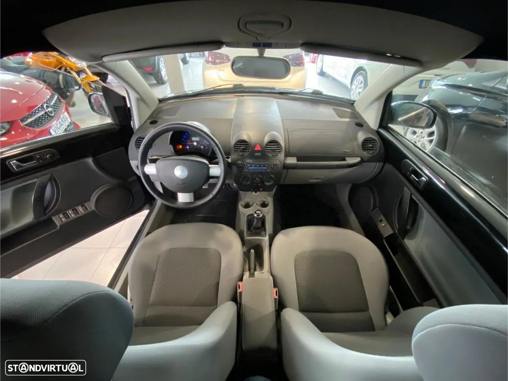 VW New Beetle Cabriolet 1.9 TDi - 24