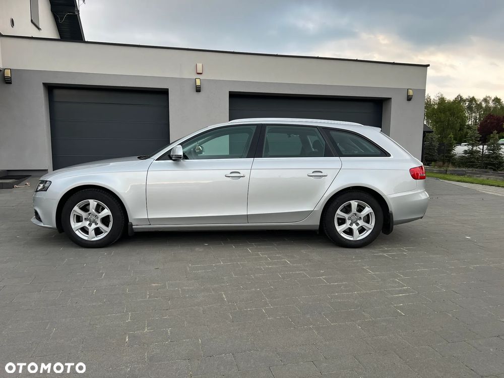 Audi A4 Avant - 6