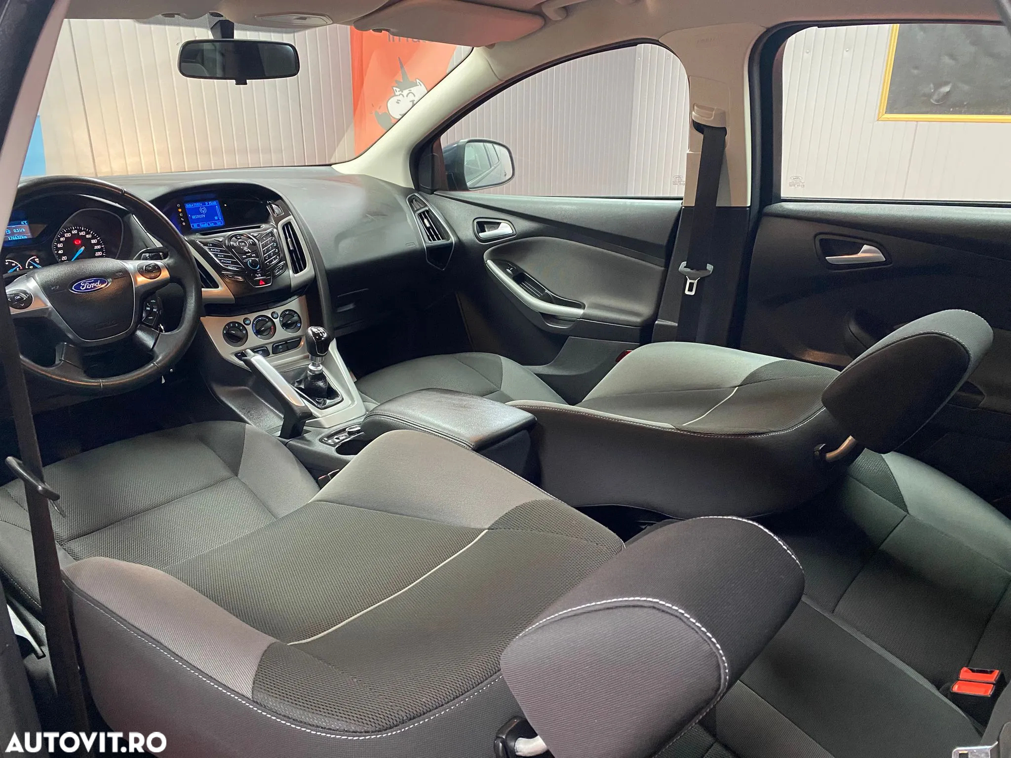Ford Focus - 13