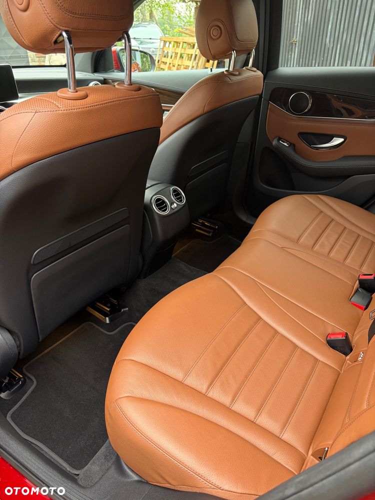 Mercedes-Benz GLC 300 4Matic 9G-TRONIC - 18