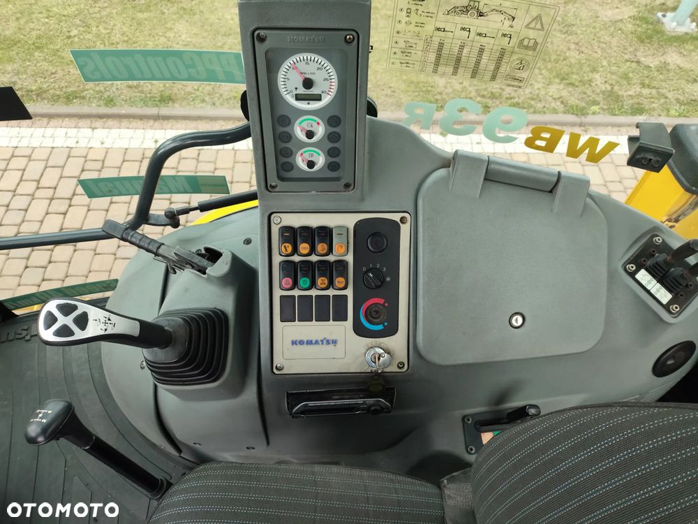 Komatsu WB 93R /  KOPARKO-ŁADOWARKA , BEZ VAT , UMOWA KUPNA -SPRZEDAŻY , STAN SUPER - 21