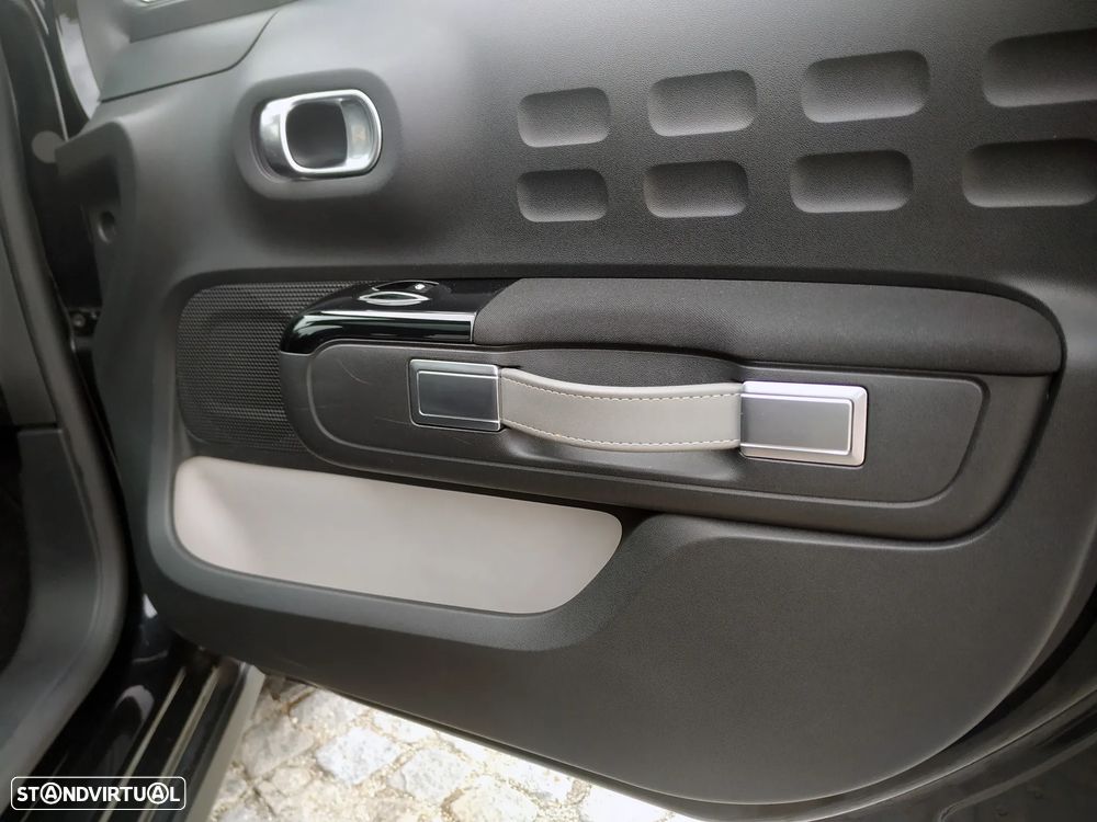 Citroën C3 1.2 PureTech Shine - 11