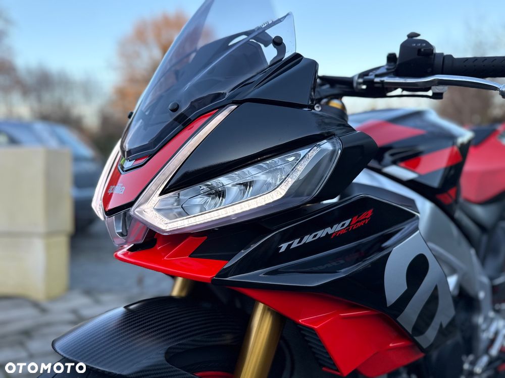 Aprilia Tuono - 1