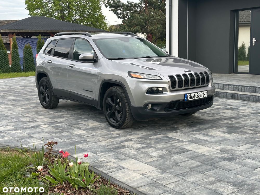 Jeep Cherokee - 1