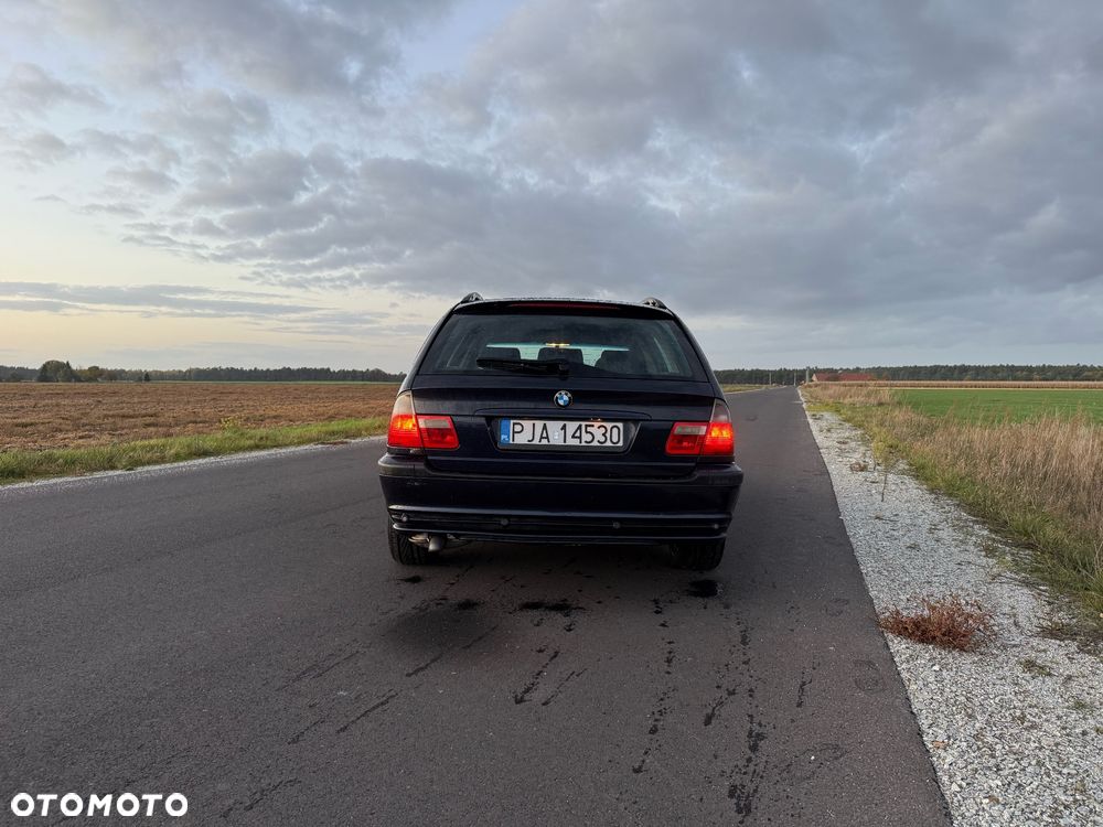 BMW Seria 3 320d - 4
