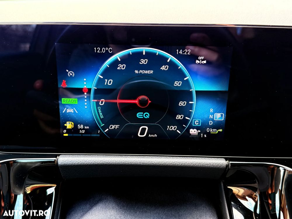 Mercedes-Benz GLA 250 e 8G-DCT Special Edition - 38