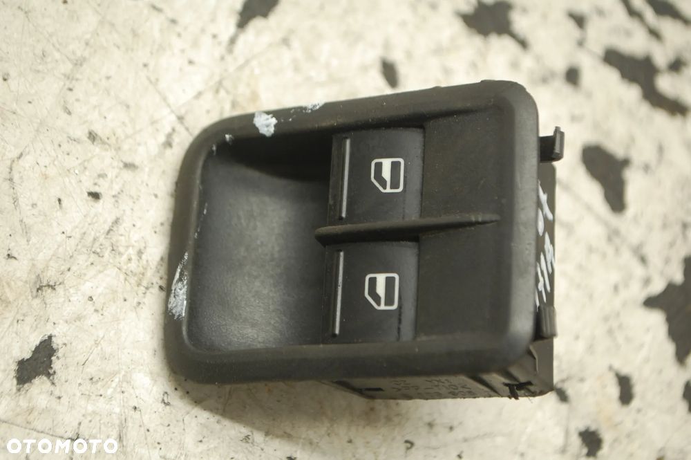 PRZEŁĄCZNIK PANEL STEROWANIA SZYB LEWY PRZÓD 5J0867171A SKODA ROOMSTER PRAKTIK - 1