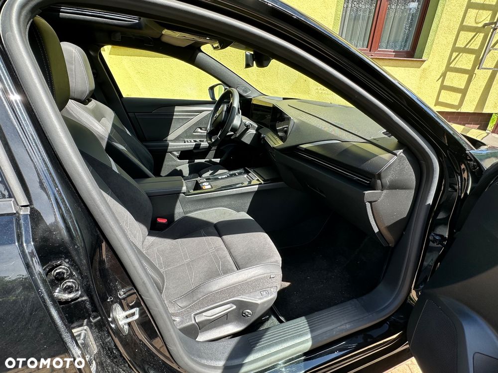 Opel Astra 1.2 Turbo Automatik GS - 13