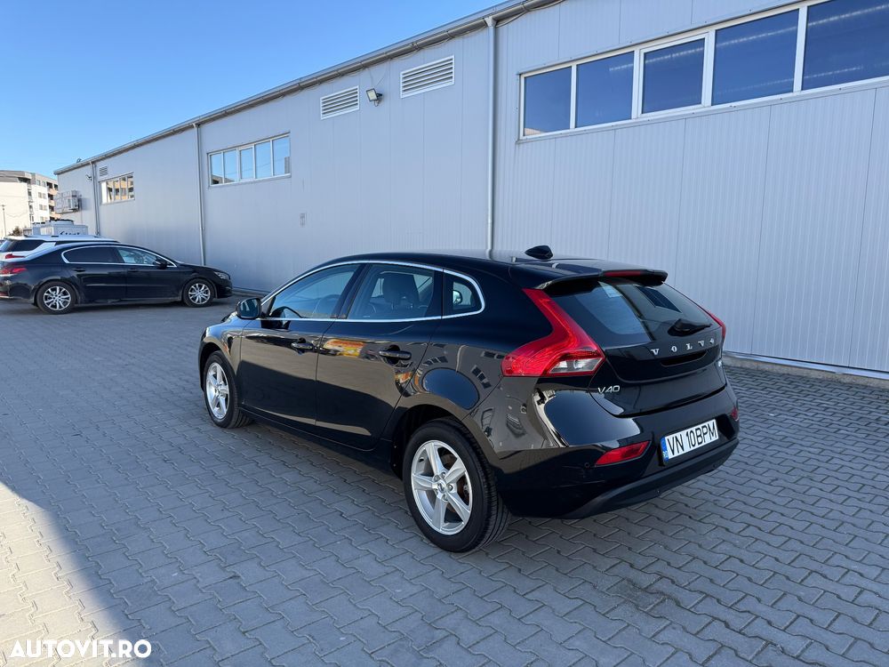 Volvo V40 D2 Summum - 38