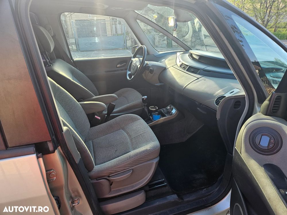 Renault Espace 1.9 dCi Expression - 9