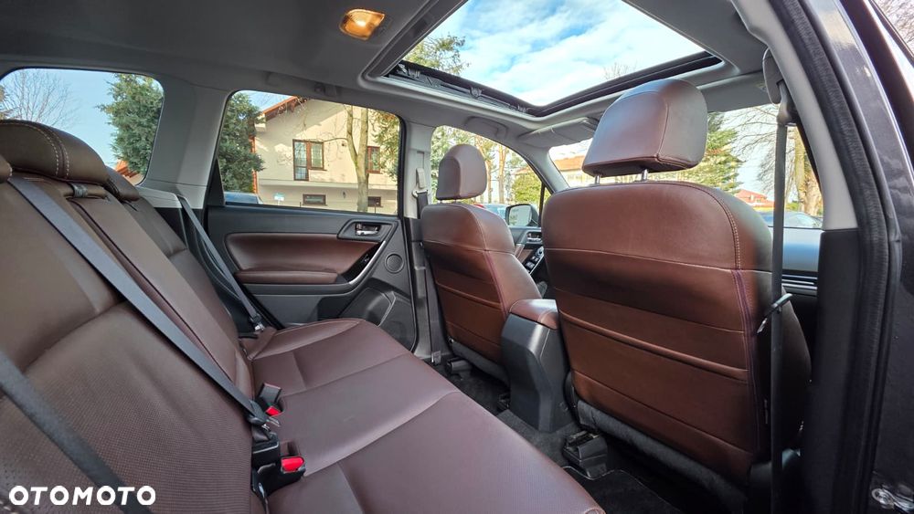 Subaru Forester 2.0 XT Platinum Lineartronic - 13