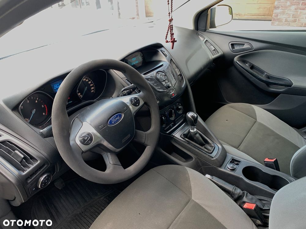 Ford Focus - 10