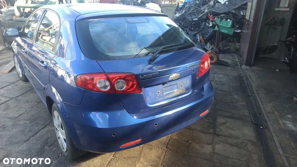 Chevrolet  Lacetti 1.6 L44    lakier 26v   silnik skrzynia  maska zderzak  drzwi błotniki   klapa bagażnika - 4