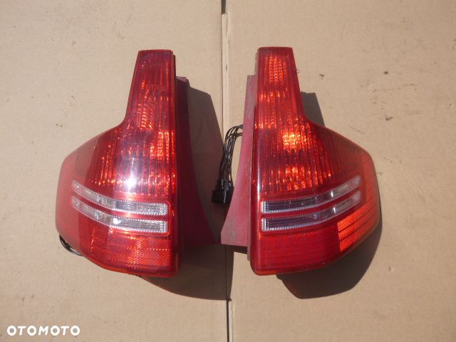 LAMPA LEWY TYŁ PRAWY TYŁ KOMPLET CITROEN C4 I HB KOMPLET - 2