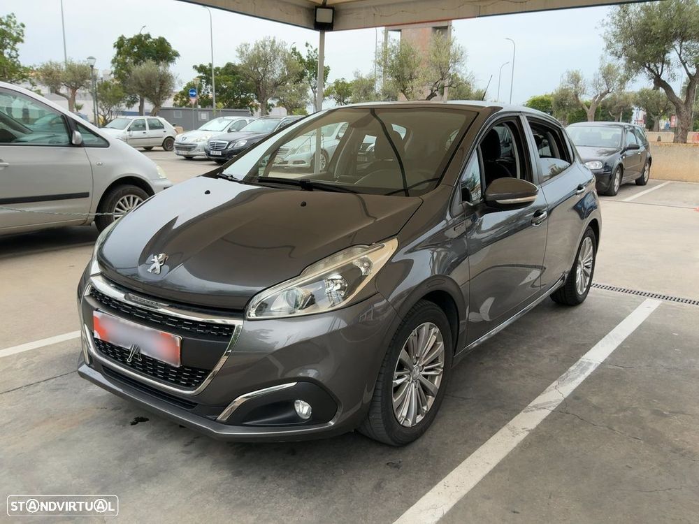 Peugeot 208 1.2 PureTech Signature