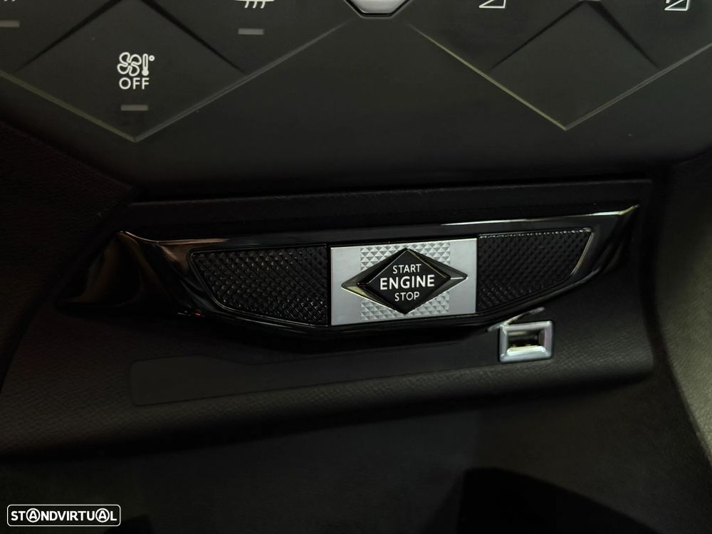 DS DS3 Crossback 1.2 PureTech Performance Line EAT8 - 32