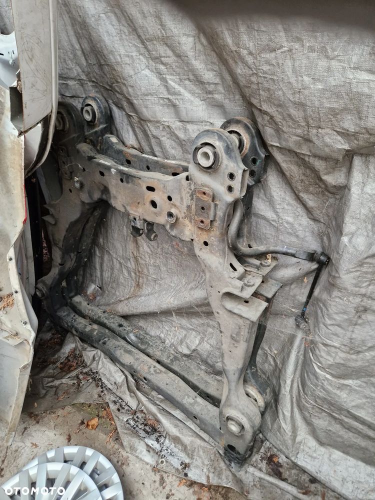 Ford Taurus 3.5, 3.7 Sanki Przednie Belka 2015