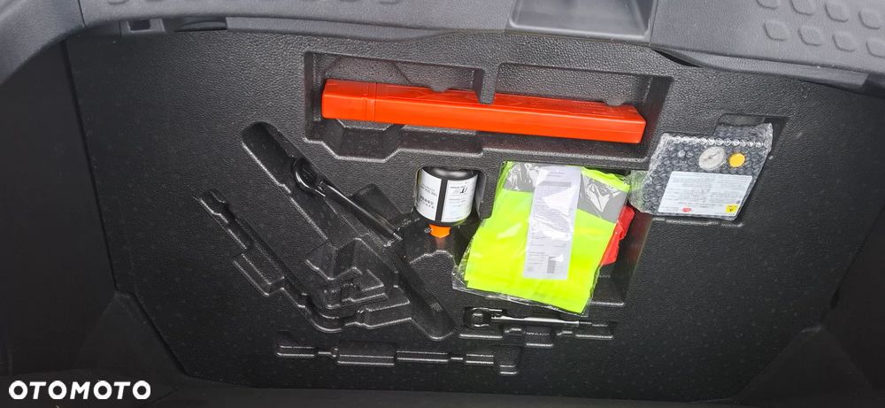 Toyota C-HR 1.2 T Premium - 14