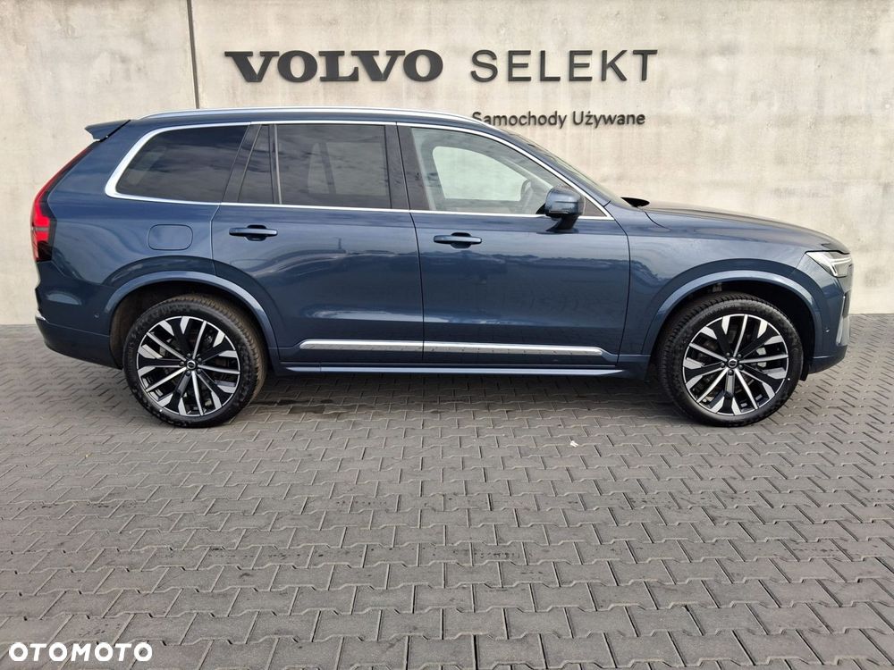 Volvo XC 90 - 9