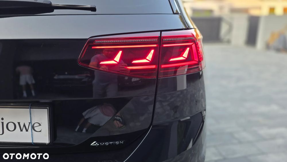 Volkswagen Passat - 32