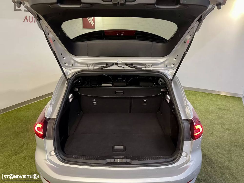 Ford Focus SW 1.5 TDCi EcoBlue ST-Line - 28