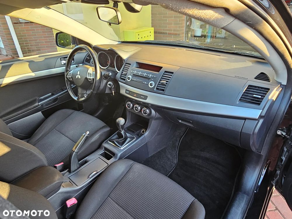 Mitsubishi Lancer 1.8 Intense - 5